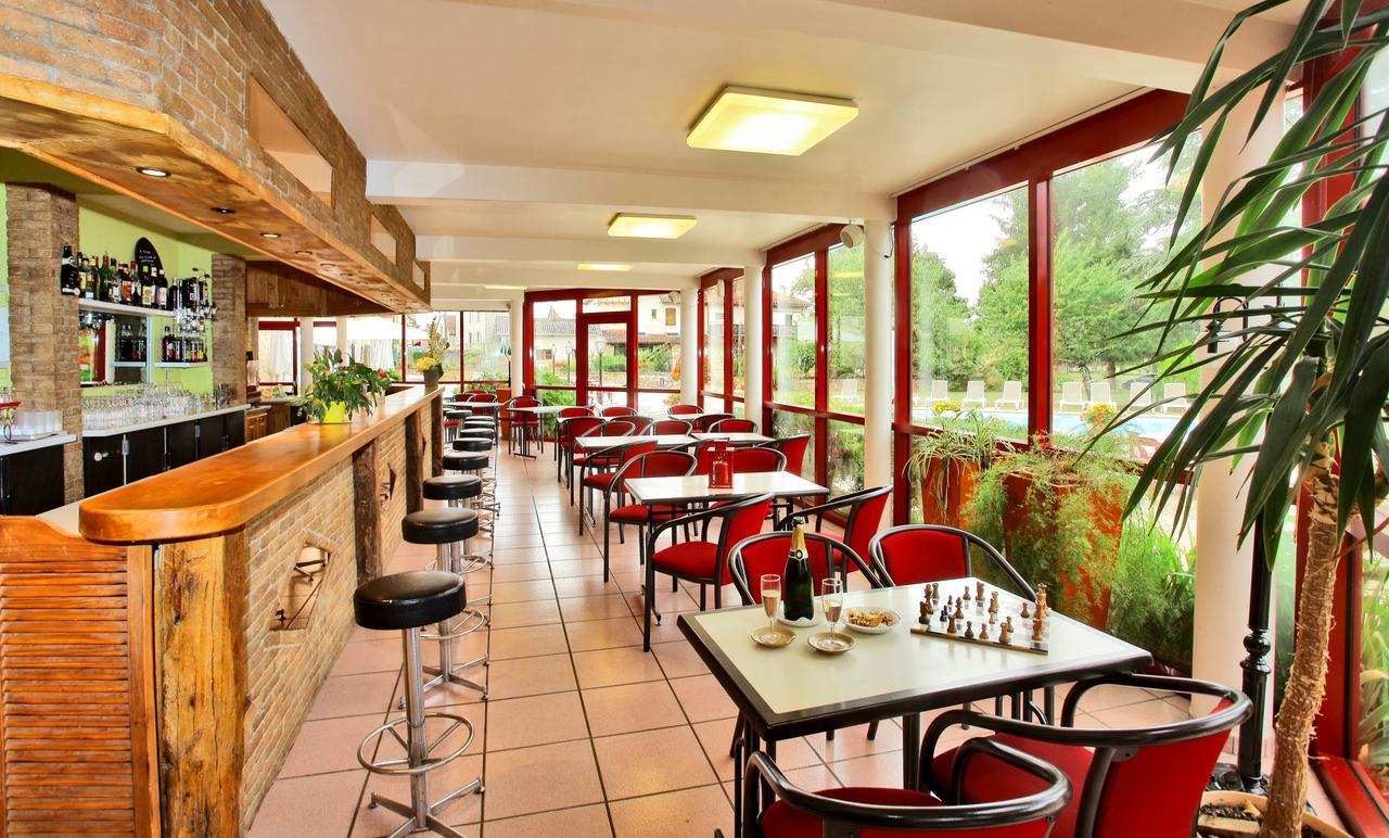 Logis La Diege Hotel